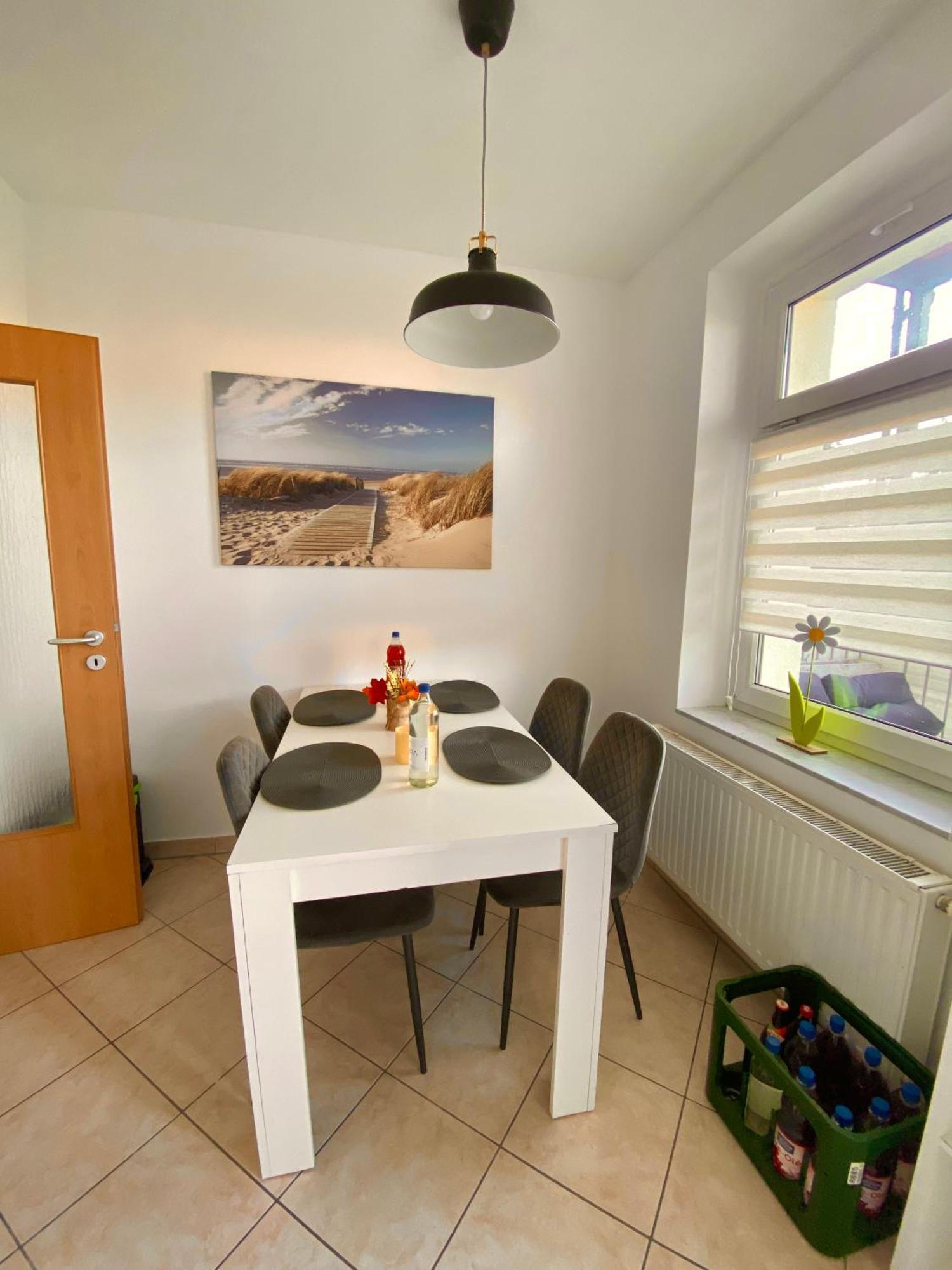 Schoene 3-Zimmer Monteurswohnung Im Sueden Von Leipzig Eg Luaran gambar