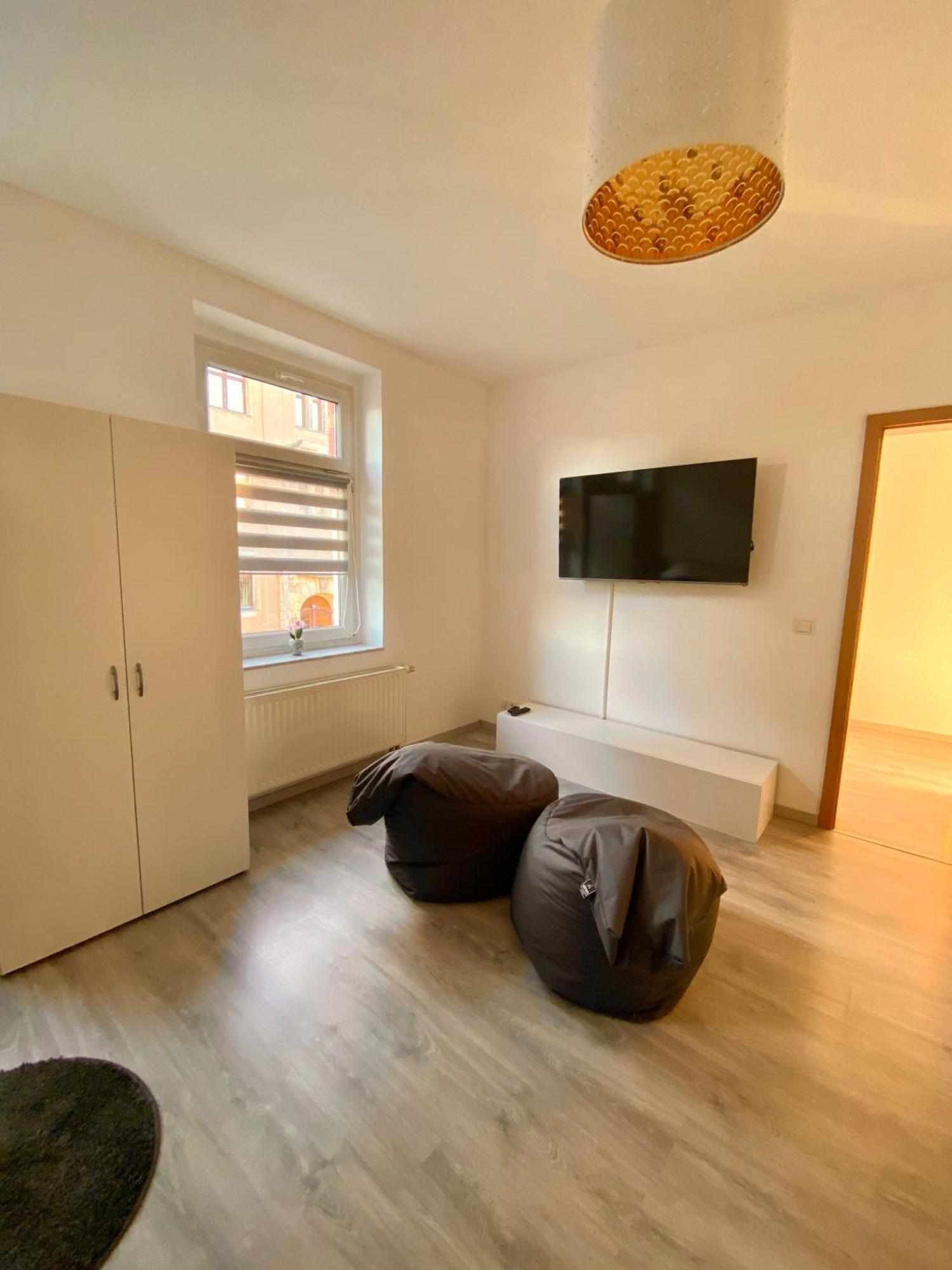 Schoene 3-Zimmer Monteurswohnung Im Sueden Von Leipzig Eg Luaran gambar
