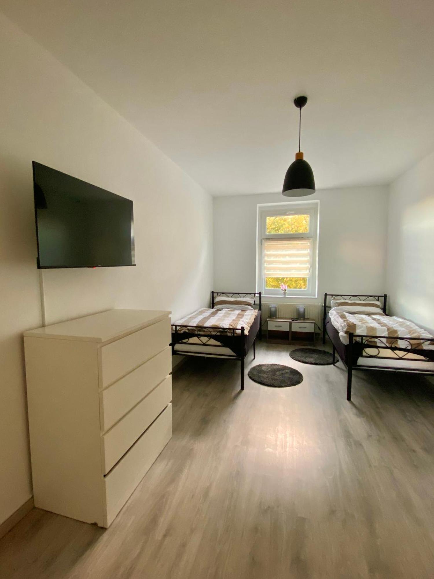 Schoene 3-Zimmer Monteurswohnung Im Sueden Von Leipzig Eg Luaran gambar